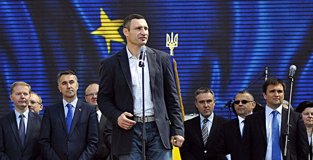 Віталій Кличко, Київський міський голова: «Ми, українці, довели, що хочемо жити в сучасній демократичній європейській державі, і від кожного з нас залежить втілення європейських стандартів в нашому місті, районі, на нашій вулиці, у нашому будинку...»