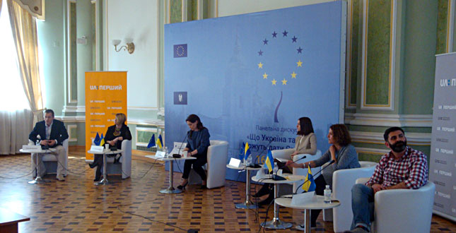 Публічні дебати у Дипломатичній академії пройшли в рамках просвітницької складової відзначення Дня Європи та підтвердили європейські прагнення столичних студентів