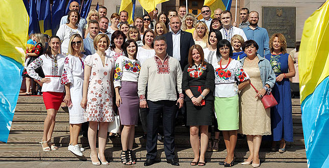 На Хрещатику традиційно відзначили День Державного Прапора України