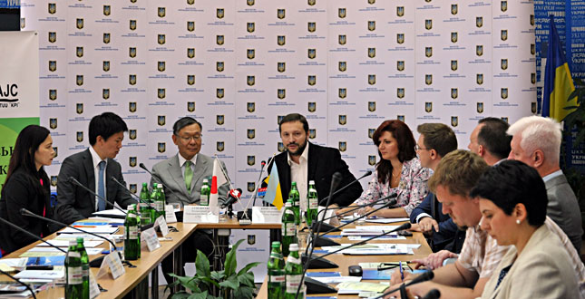 Департамент суспільних комунікацій врахує рекомендації міжнародних експертів під час роботи над проектом міської цільової програми «Київ інформаційний»