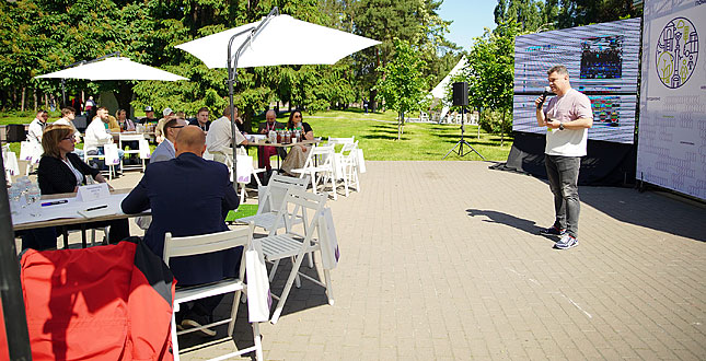 05 червня в парку культури та відпочинку «Перемога» в Дніпровському районі столиці пройшов другий районний форум розвитку громадянського суспільства «Взаємодія у час викликів»